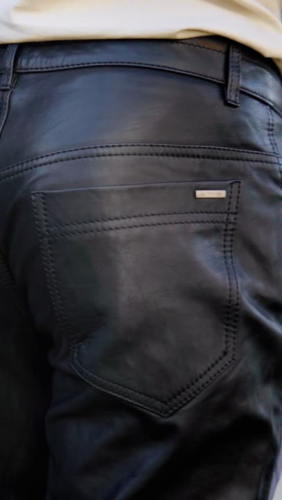 Pantalon Droit En Cuir Souple Mouton Noir - Taille Haute 44/46, Strass, Très Bon état Occasion