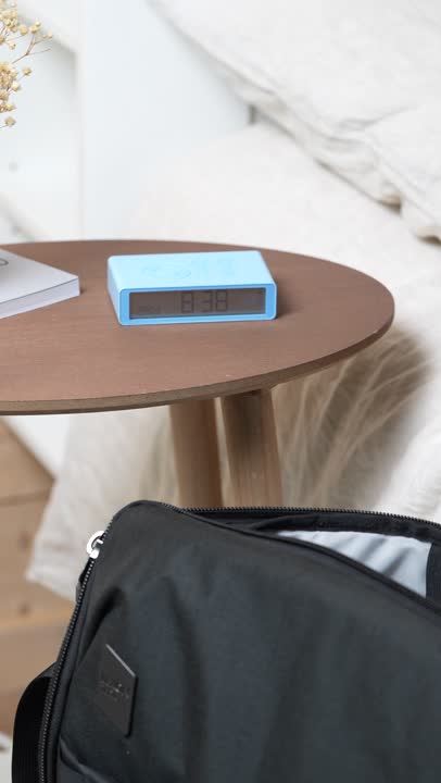 Reversible LCD Alarm Clock - Flip Classic by Adrien & Jeremy