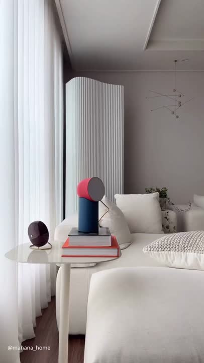 GWセール　廃盤入手困難　新品　HEICO Lapin& Meベビーラパンライト Mimosa LED Lamp - Orbe Lexon x Pantone | Lexon