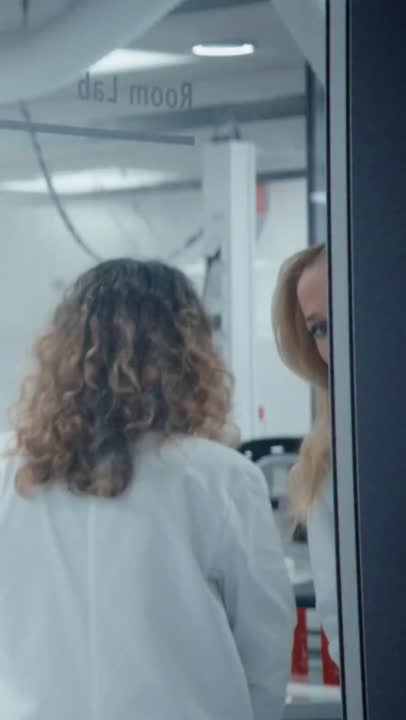 Story Video for Kirpiklere Uzunlul Görünümü Veren Formül